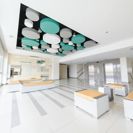 Go Hotels Lanang - Davao Exterior foto