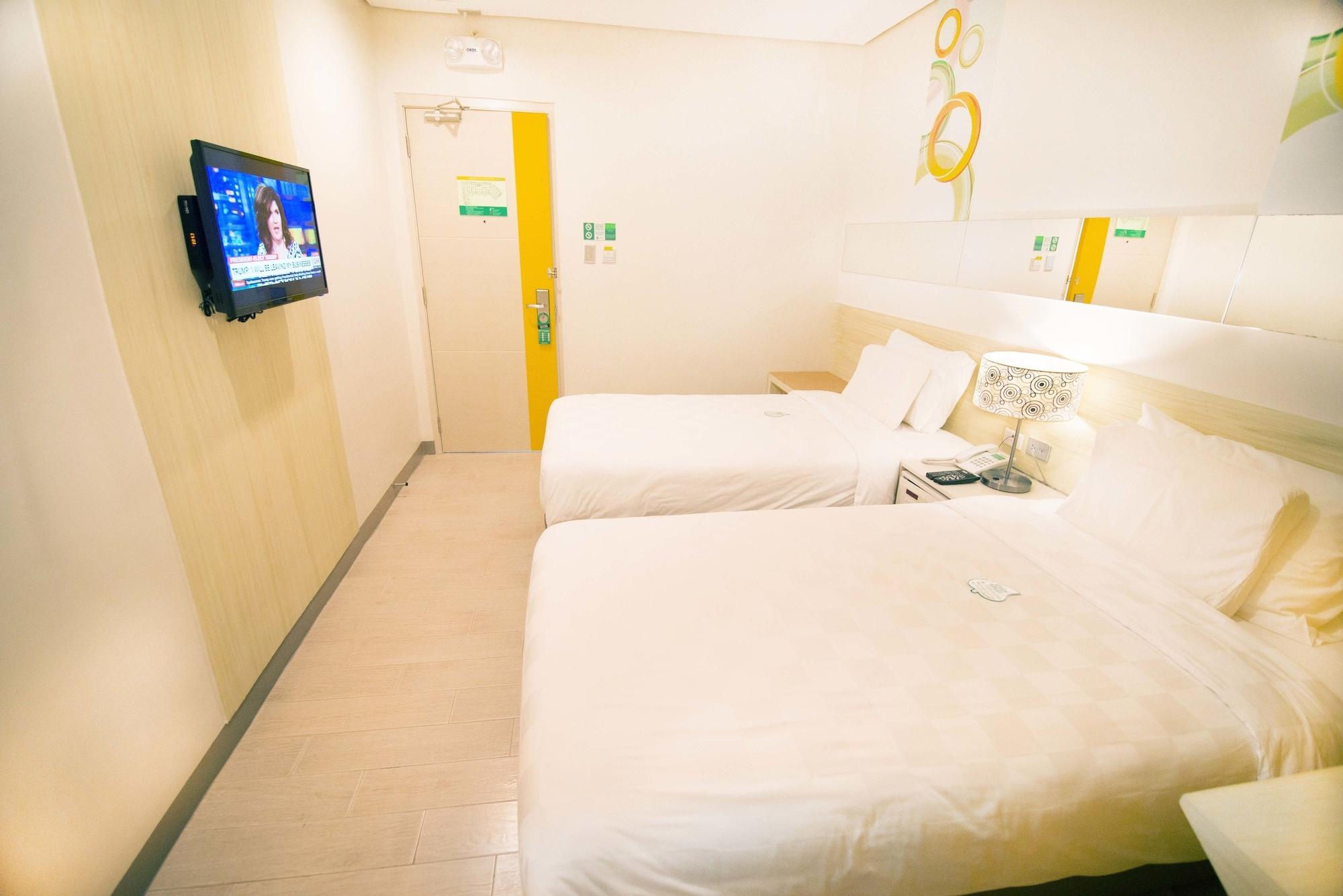 Go Hotels Lanang - Davao Exterior foto