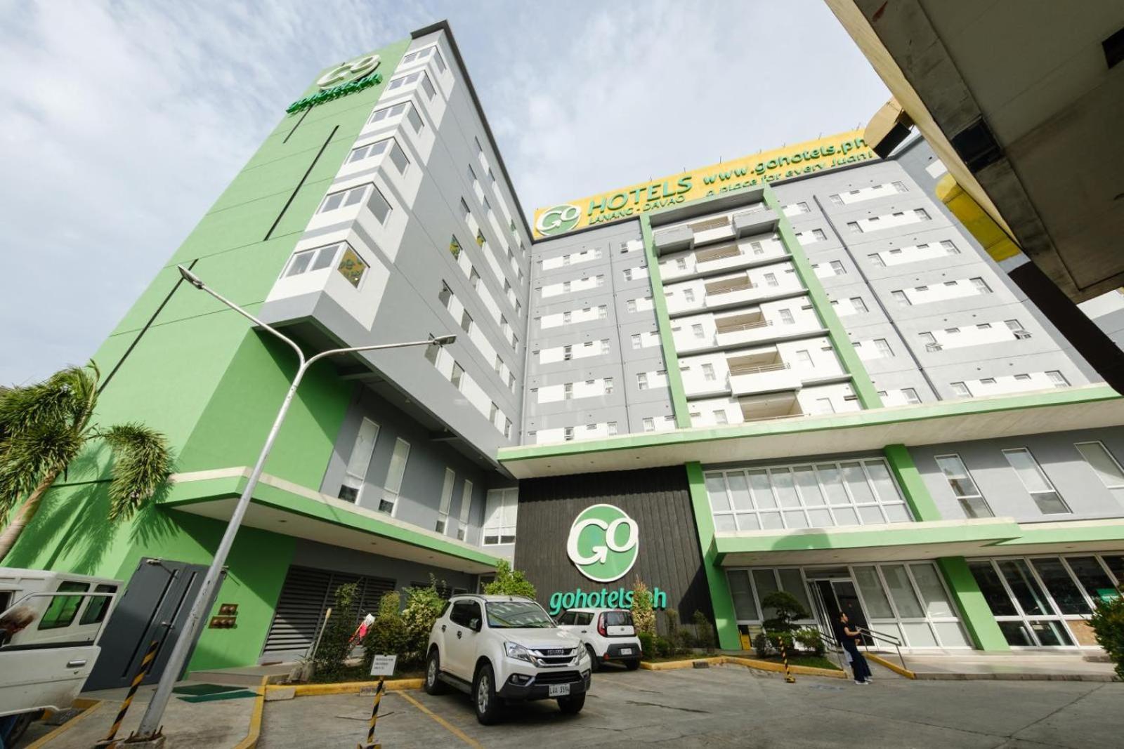 Go Hotels Lanang - Davao Exterior foto