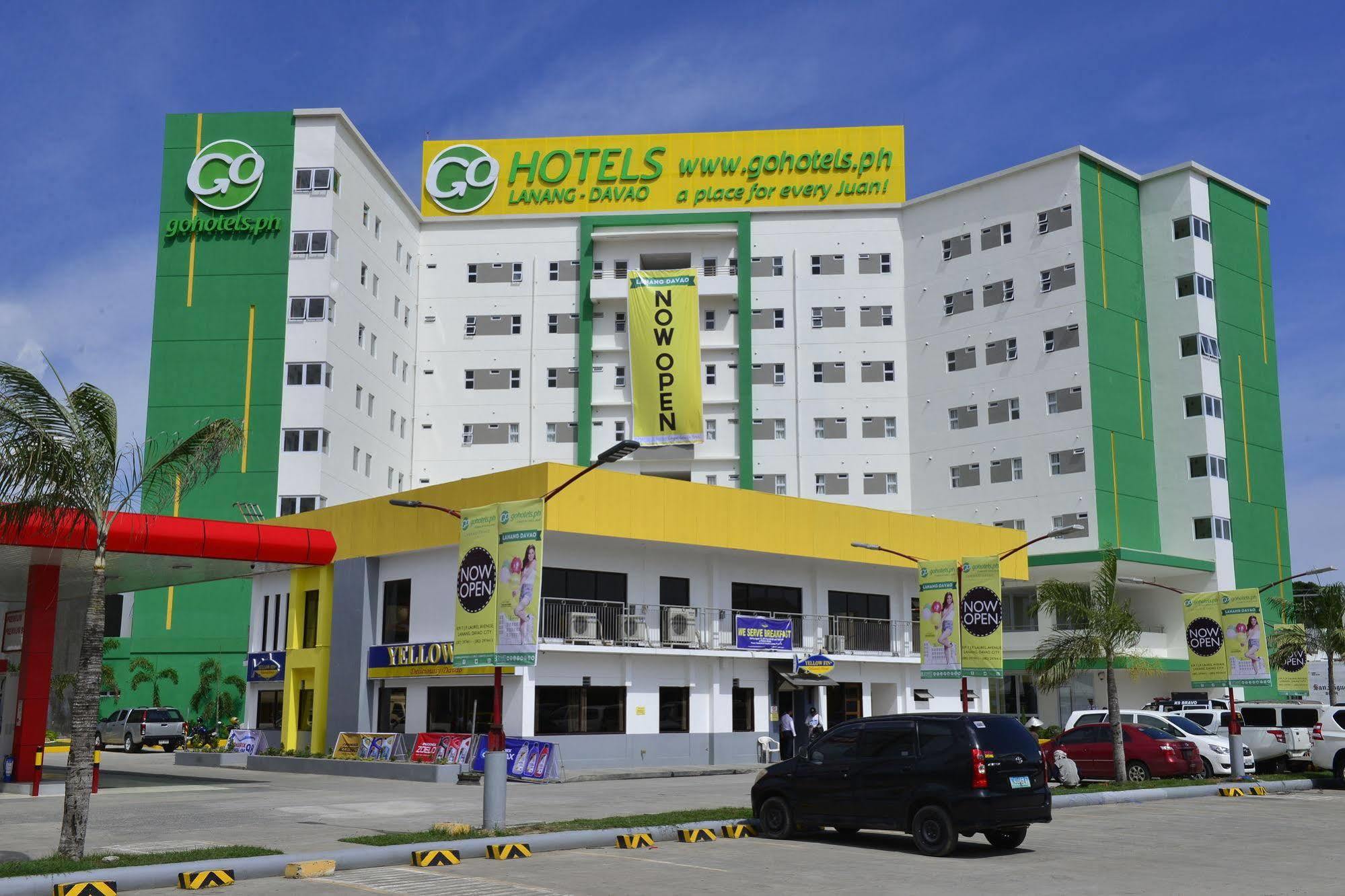 Go Hotels Lanang - Davao Exterior foto